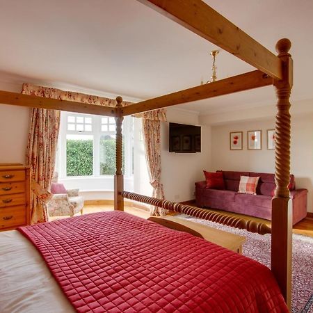 Home Farm B&B - Poppy Room Forfar Bagian luar foto