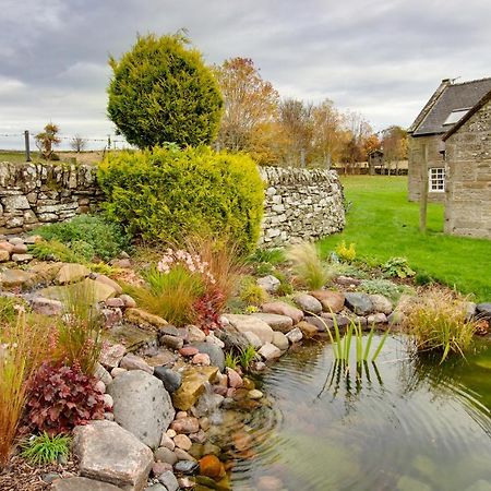 Home Farm B&B - Poppy Room Forfar Bagian luar foto